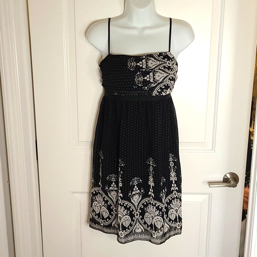 Black/White Dress